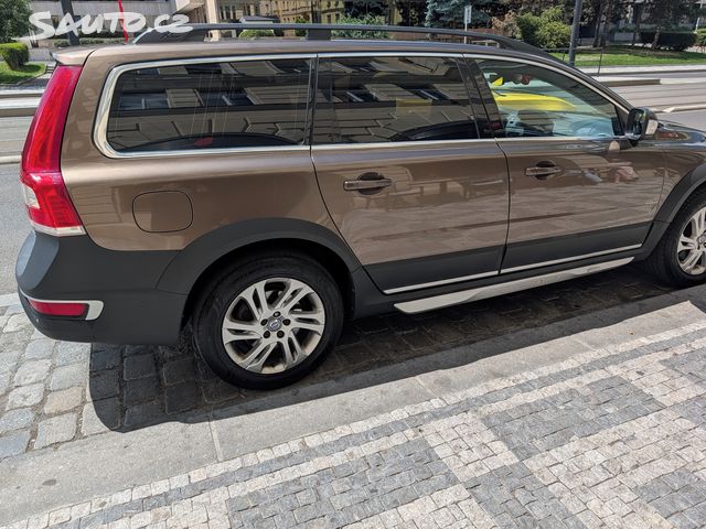 Volvo XC70